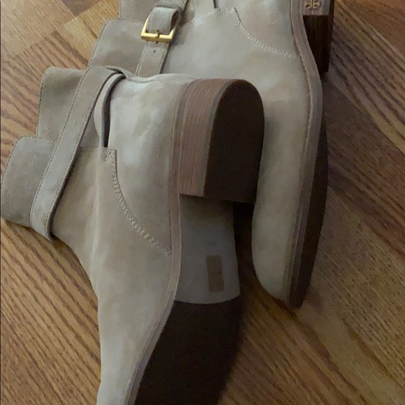 Suede ankle boots - Picture 6 of 6